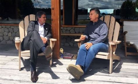 Mauricio Macri recibió a Alfonso Prat Gay en Villa La Angostura para darle la despedida