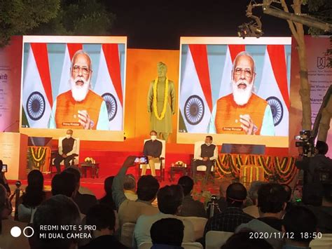 Pm Modi Unveils Swami Vivekanandas Life Size Statue On Jnu Campus News18