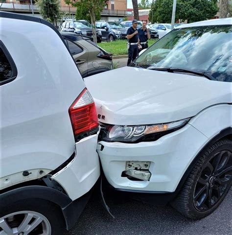 Terni Tamponamento A Tre In Viale Aleardi UmbriaON