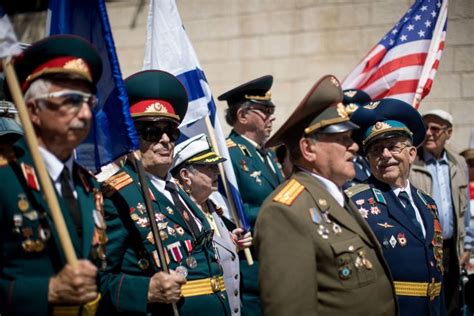 Report Israel S Bennett Rejects Ukrainian Calls To Cancel Victory Day