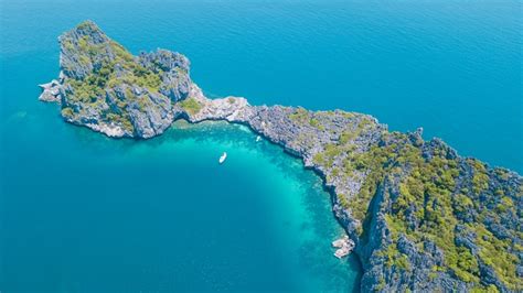 4K Sea Yacht Trey Ratcliff Nature Water Trees Rocks Island HD