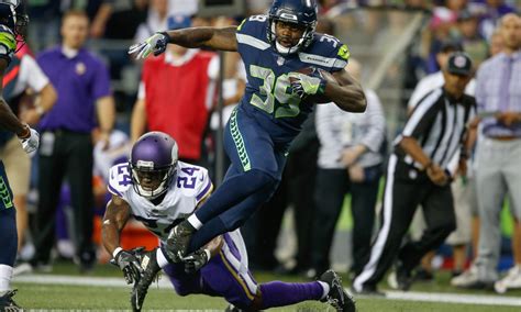 Promoted To Active Roster Rb Mike Davis Steps Into Mix For Seahawks