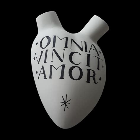 H 66 Omnia Vincit Amor Elica Design Studio