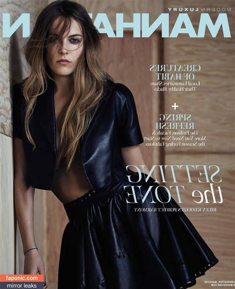 Riley Keough Aka Rileykeough Nude Leaks Faponic