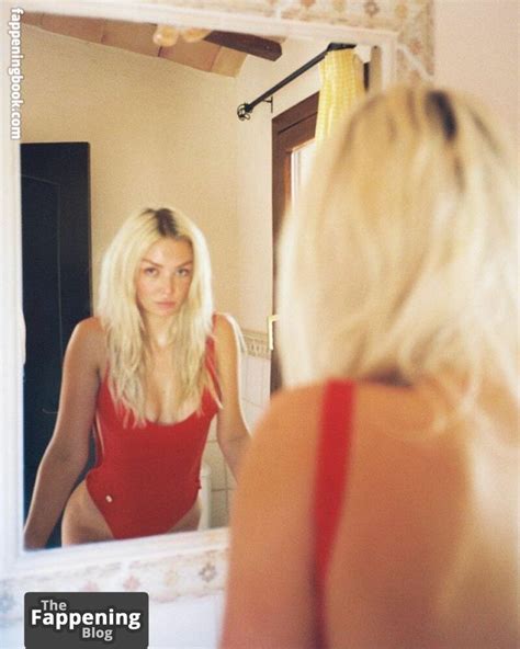Julia Wulf Nude OnlyFans Leaks Fappening FappeningBook