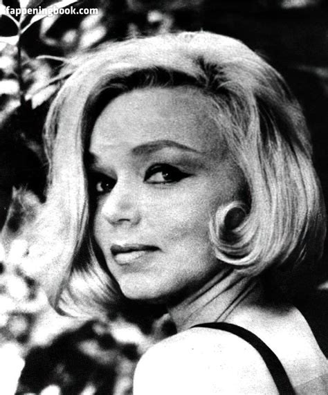 Yvette Vickers Nude OnlyFans Leaks Fappening FappeningBook