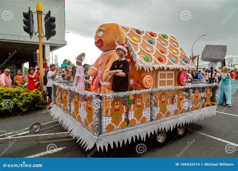 Gingerbread Man and House at Christmas Parade Editorial Stock Image ...