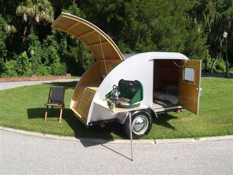 Cozy Simple Sleeper Teardrop By Trekker Trailers Sleeps Two Building