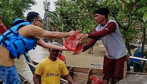 Peduli Korban Banjir Japnas Bekasi Bantu Warga Muaragembong