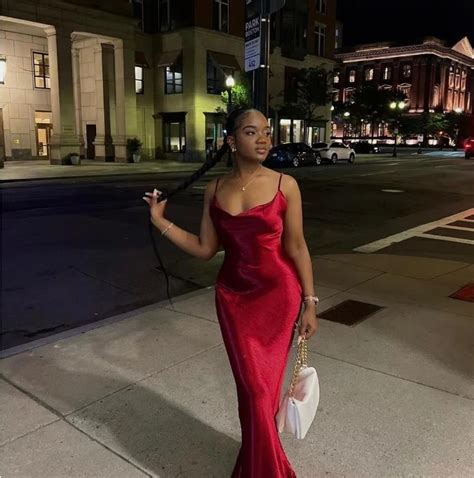 Liu Ming Hot Products Elegant Summer Spaghetti Strap Sleeveless Night Club Party Satin