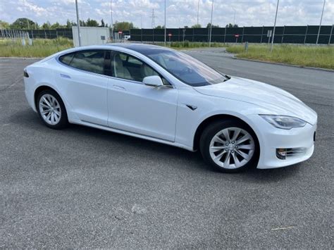 Tesla Model S Standard Range Elektryczny Opinie Dane Techniczne