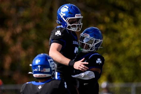 MHSAA football scores Week 7 of Michigan high school season