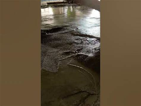 Пол спортивного комплекса, который заливают нашим бетоном, начинает ...