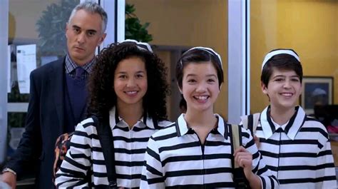 Disney Tiene A Su Primer Personaje Gay Disney En Espa Ol Amino