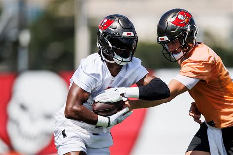 Buccaneers Rb Added To Injury Report Bucs Report