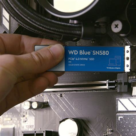 WD Blue SN580 SSD 2 TB PCIe 4 0 X4 NVMe