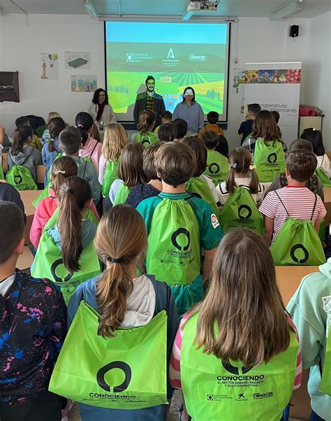 Visitamos El CEIP Cristo Rey De Lebrija Cooperativas Agro Alimentaria