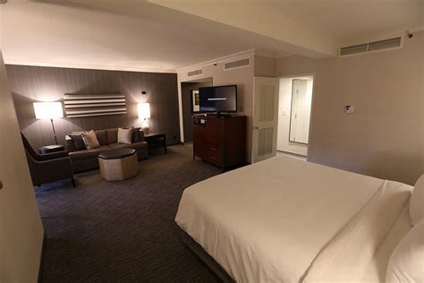 Hotel Junior Suites Explained What To Expect Wexamples Uponarriving