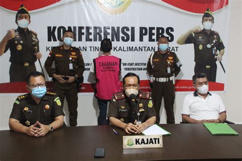 Kejati Kalbar Ringkus Terpidana Kasus Korupsi Jembatan Ambawang Di