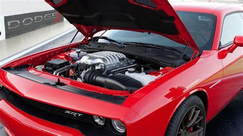 Dodge Challenger Srt Hellcat Has 527kw Supercharged Hemi V8 Photos