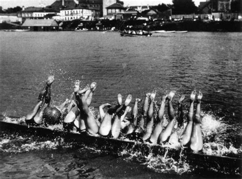 Советские физкультурники и спортсмены в ретро фотографиях