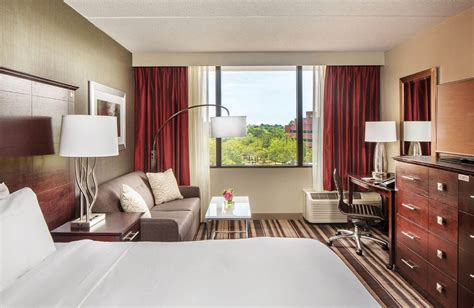 DoubleTree by Hilton Hotel Largo/Washington, D.C. - Frontier ...