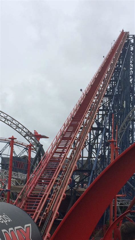 Currently The Tallest Rollercoaster In The Uk The Pepsi Max Big One