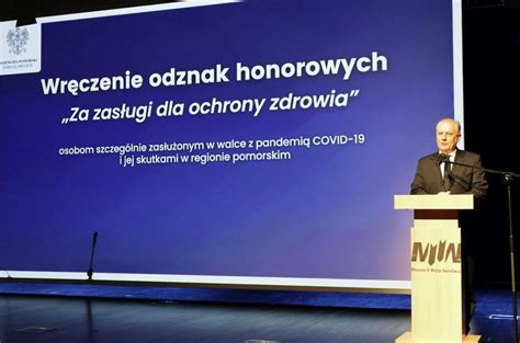 Honorowe odznaki Za zasługi dla ochrony zdrowia dla pracowników