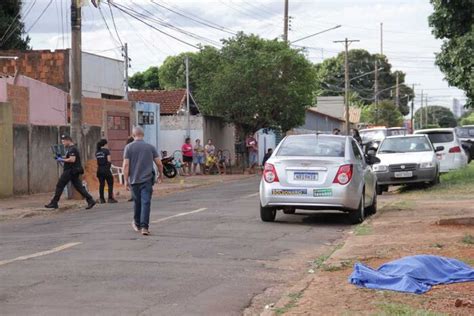 Polícia identifica jovem assassinado no Marcos Roberto Portal TOP