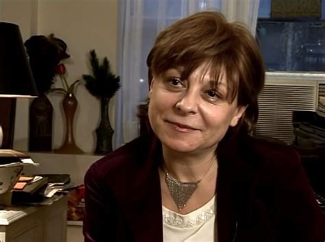 Радостина Константинова 20 години показваше на читателите къде няма река