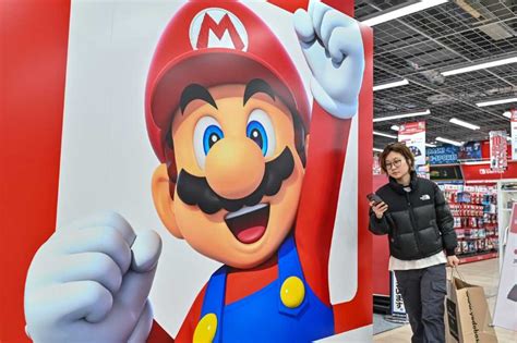 Nintendo Lifts Net Profit Forecast On Weak Yen Steady Switch Sales Yencomgh