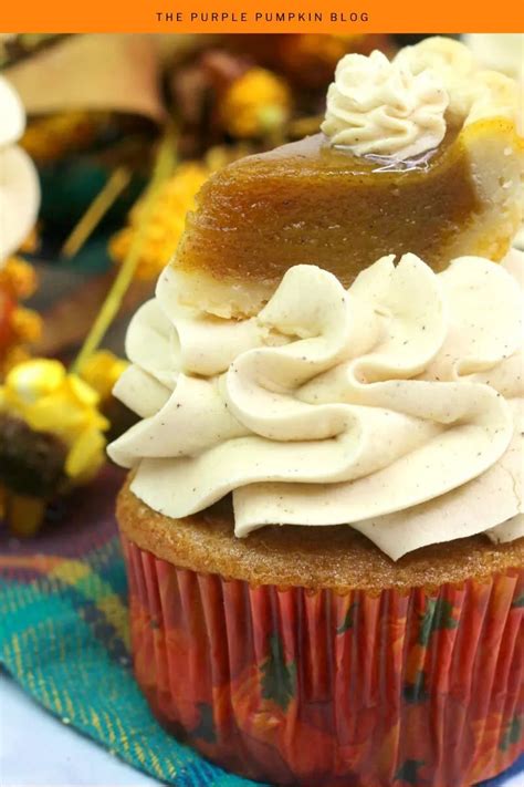 Awesome Mini Pumpkin Pie Cupcakes For Fall Or Halloween