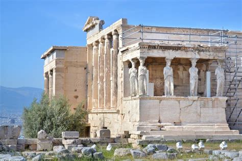 Le Temple Antique D Erechtheion à L Acropole Athènes Grèce Image stock