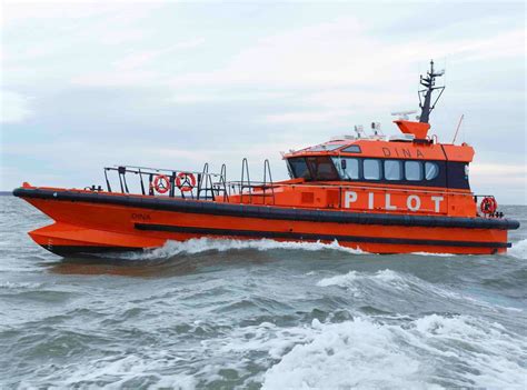 PILOT BOATS FENDER SYSTEMS - Océan 3