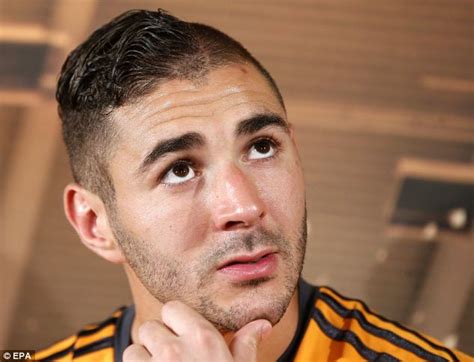 Karim Benzema Haircut Joins Sports Hall Of Shame Daily Mail Online