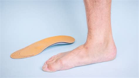 Shoe Inserts for Flat Feet: Types & How it Work