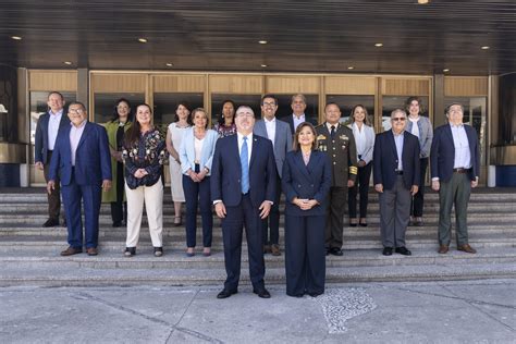 Gabinete De Bernardo Ar Valo Presidente Electo Presenta A Los Nuevos