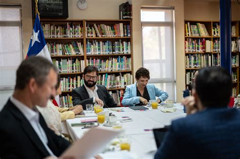 Presidente De La República Gabriel Boric Font Encabeza Comité Político En Huechuraba Prensa