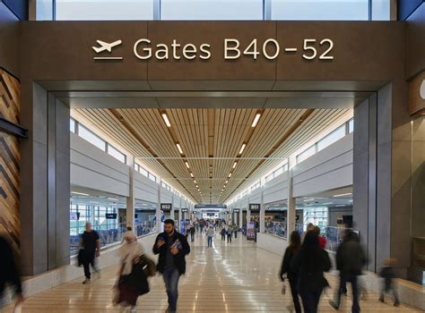 Kansas City Airport Terminal Wayfinding | Project | Entro
