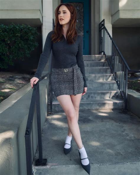 Pin By Kayla On Rachel Brosnahan Rachel Brosnahan Fashion Inspo Style