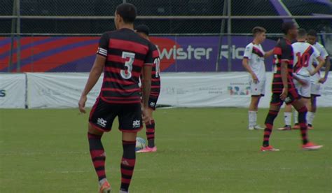 Em atuação apagada Atlético GO é derrotado pelo Flamengo no Brasileiro