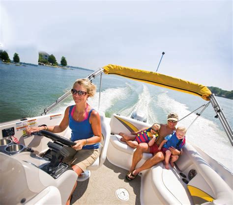 Boating Activities for the Whole Family - Carefree Boat Club