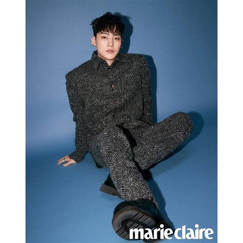 SHINeeミンホJAY Bブロマイド収録 韓国 雑誌 marie claire 2022年 12月号 イソンギョン表紙 ミヨン