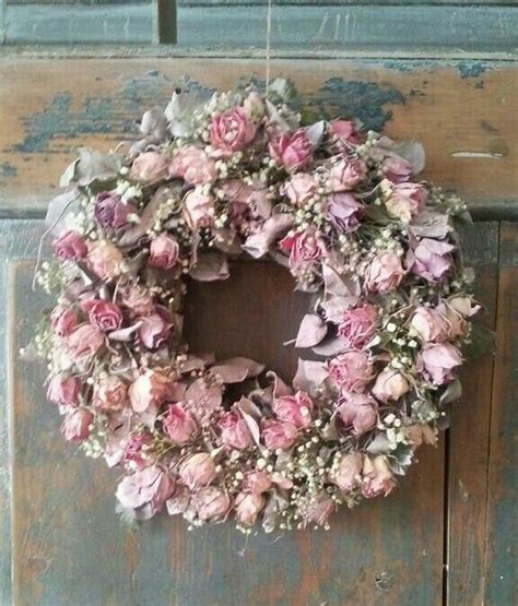 Pin by Renáta Tományová on chalupa Diy wreath Dried flowers Wreaths