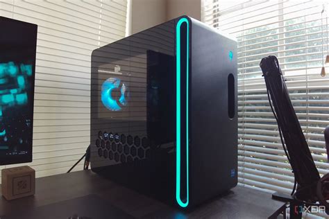 Alienware Aurora R Review A Good But Locked Down Gaming Pc