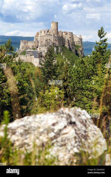 Ruin Eastern Europe Hi Res Stock Photography And Images Alamy