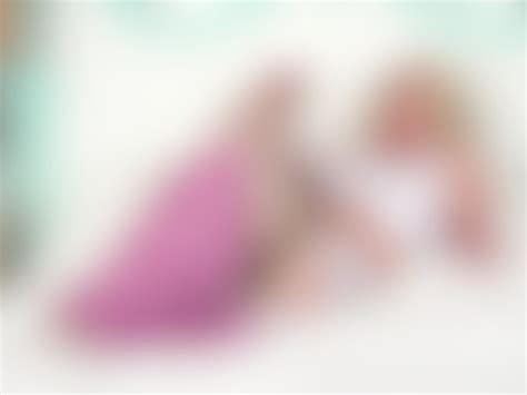 Busty Blonde Penny Lee Wants You To Explode Over Her Pussy Wearing Vintage Nylons Stilettos