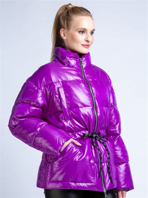 зимние костюмы идеи – 2 609 фотографий | Moncler jacket women, Shiny ...