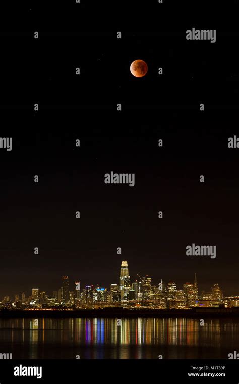 Lunar Eclipse Over City Skyline Hi Res Stock Photography And Images Alamy