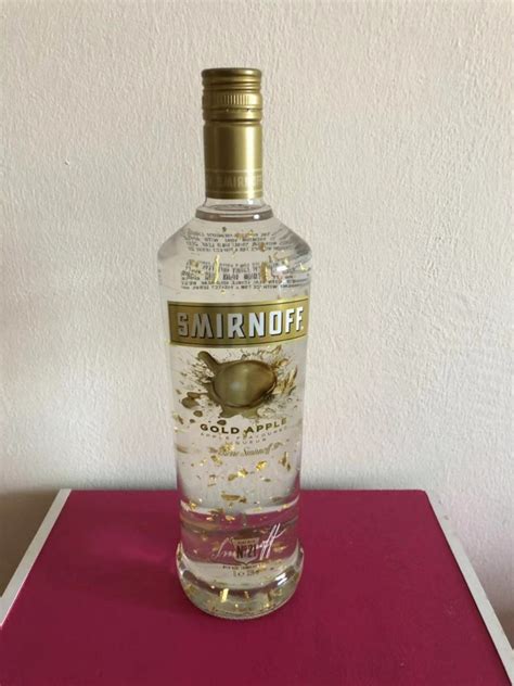 Smirnoff Gold Apple Vodka Food Drinks Alcoholic Beverages On Carousell